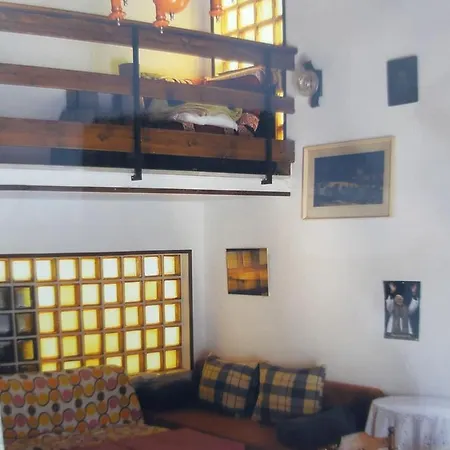 アパート Apartman Cole